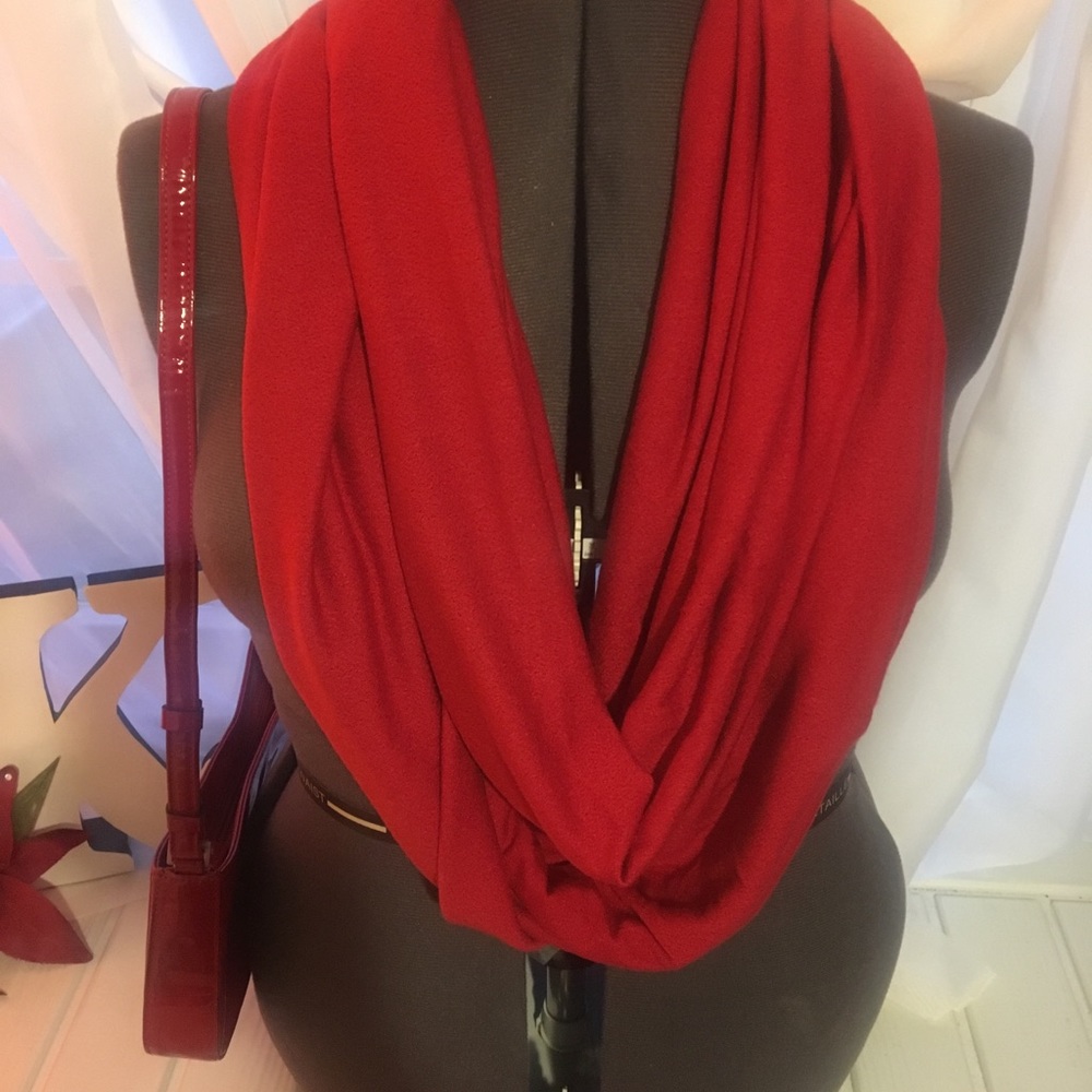 Infinity Scarf 🧣 - Picture 3 of 5